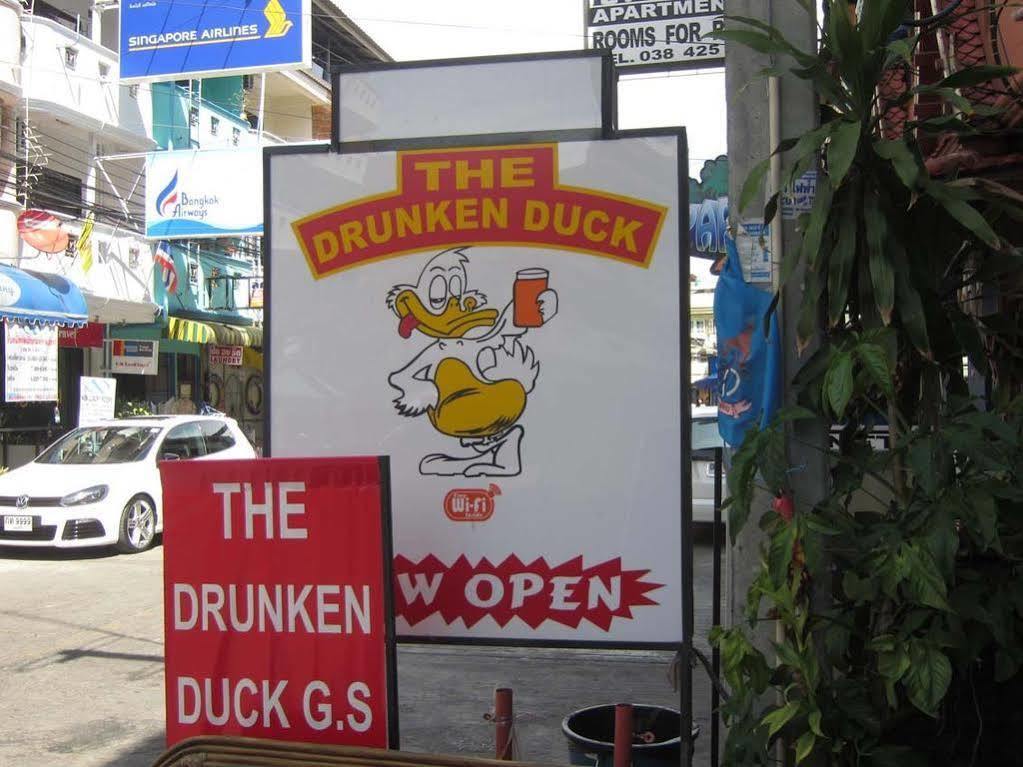 Drunken Duck Guesthouse Pattaya Exterior photo